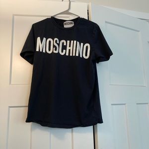 Moschino t shirt